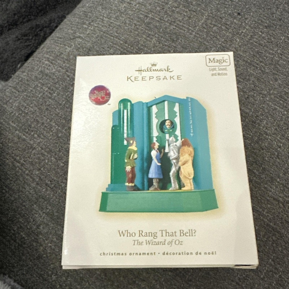 Hallmark Keepsake Magic Wizard of Oz Who Rang that bell animated ornament 2008